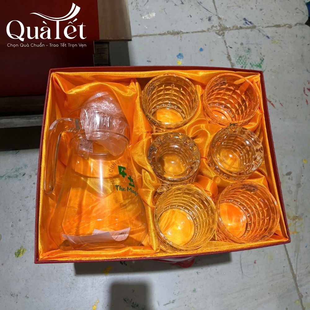 Bộ bình cốc thủy tinh quà tặng