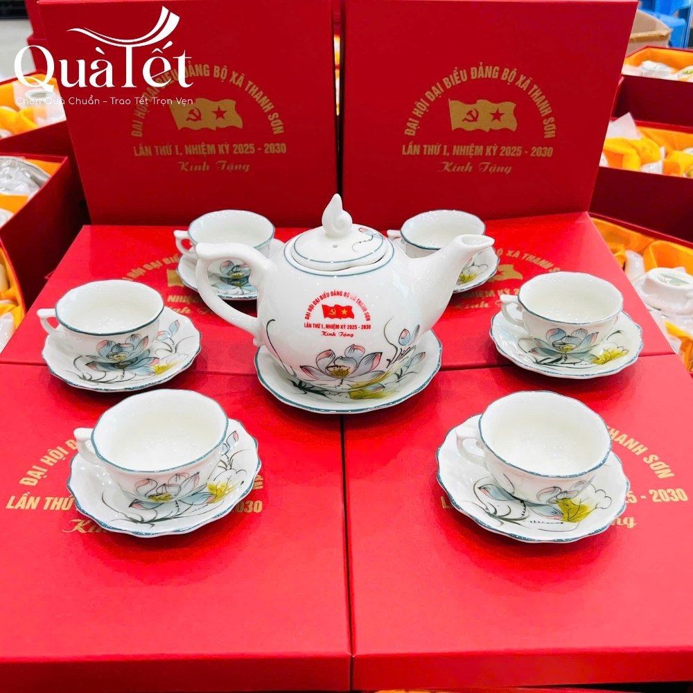 Bộ ấm chén Bát Tràng