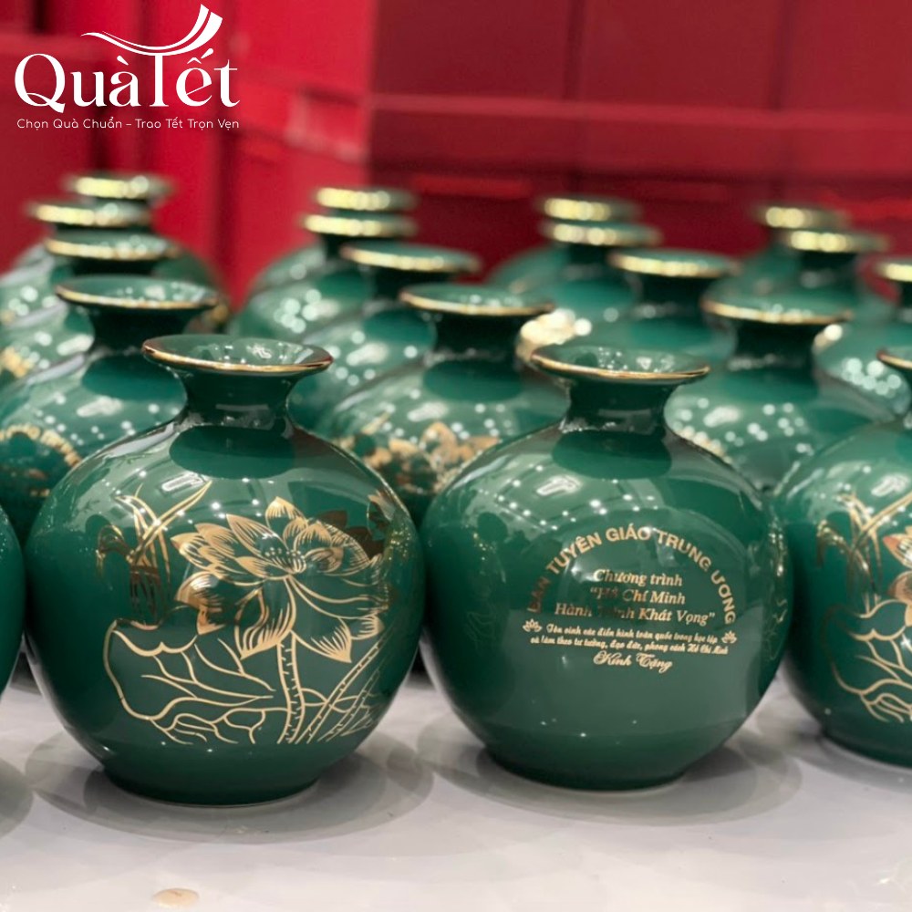 Xưởng sản xuất quà tết in logo