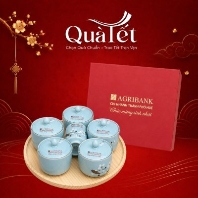 Bộ Hũ Mứt Tết Men Xanh Đào Trắng Kèm Cốc Sứ Khay Gỗ Tròn QT-KM02
