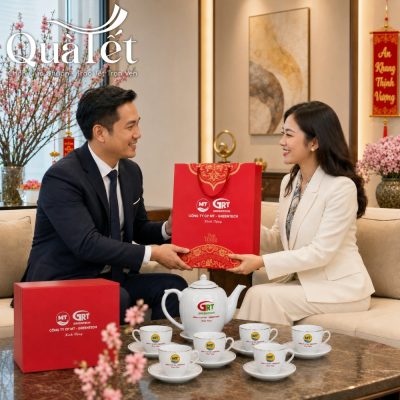 Bộ ấm chén sứ trắng in logo phù hợp tặng đối tác trong dịp tết