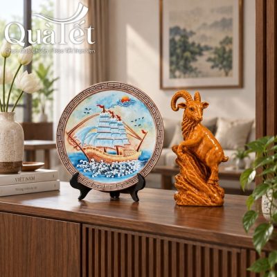 Bộ Quà Tết Hanh Thông Tượng Dê Và Đĩa Biểu Trưng Thuận Buồm