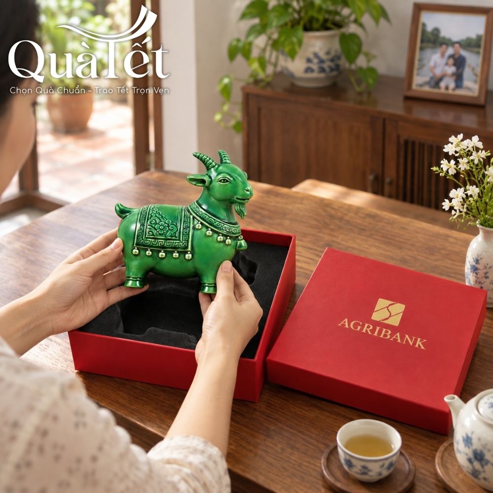 Linh Vật Dê Men Ngọc Lục Gốm Sứ Bát Tràng Quà Tết 2027