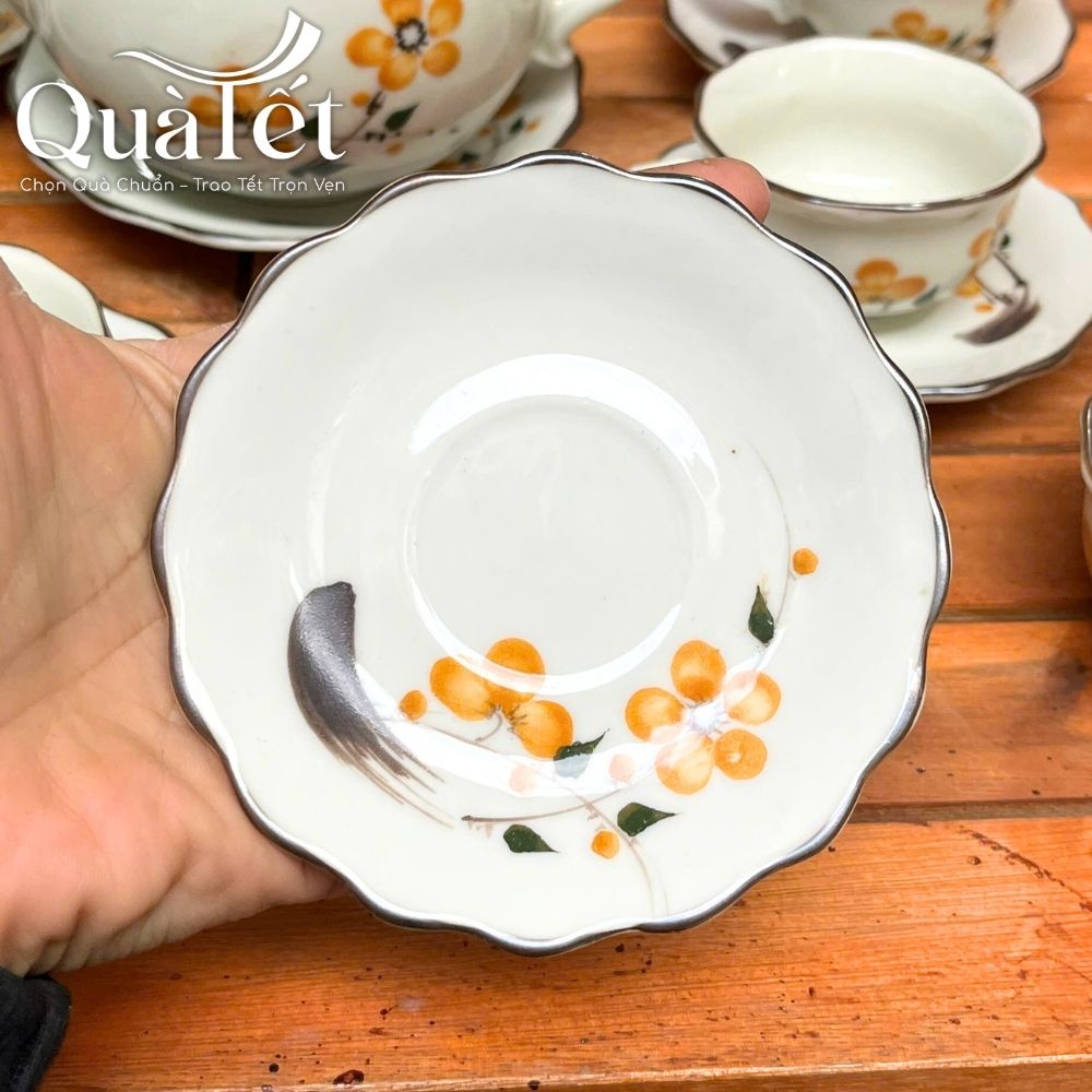 Bộ ấm chén trà in logo dáng bưởi lửa vẽ hoa mai vàng quà tặng Tết QT-AC06 - Ảnh 6