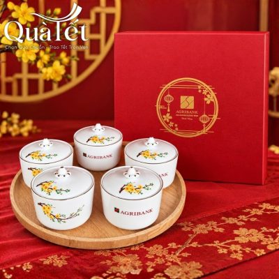 Alternative view of Set 5 hũ mứt sứ Tết in logo quà tặng dáng tròn vẽ hoa mai vàng QT-KM10